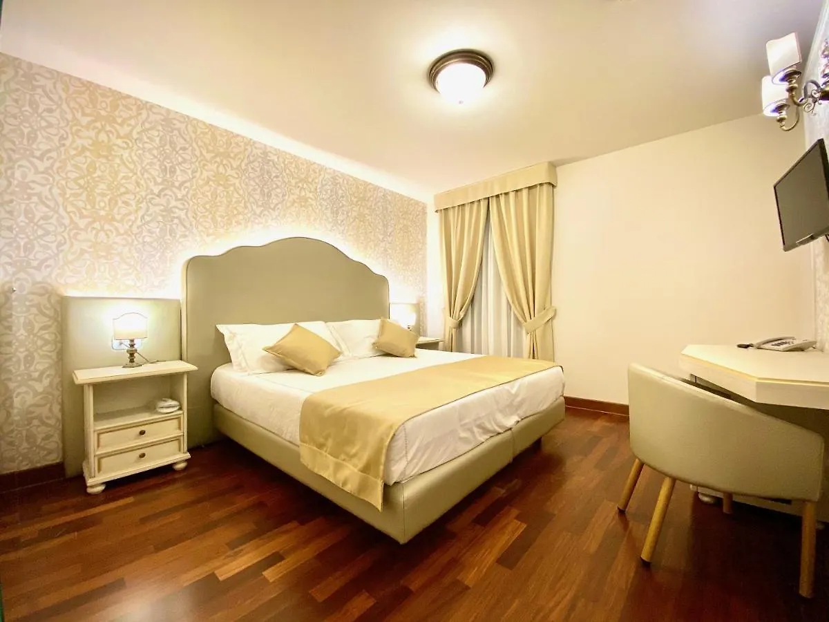 Albergo Gardesana Torri Del Benaco