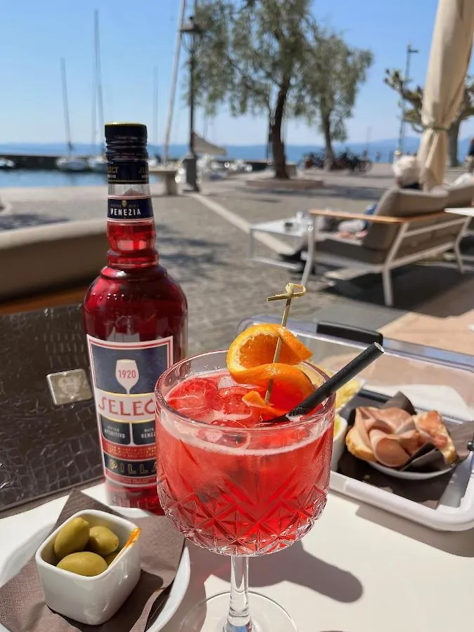 Albergo Gardesana Hotel