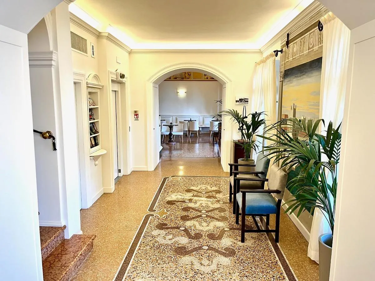 Albergo Gardesana Hotel Torri Del Benaco