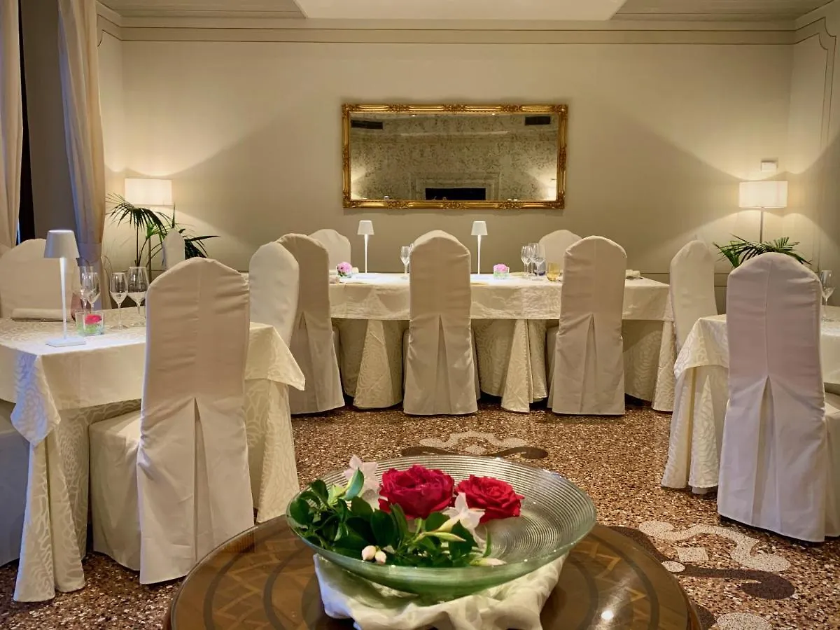 Albergo Gardesana Torri Del Benaco Hotel
