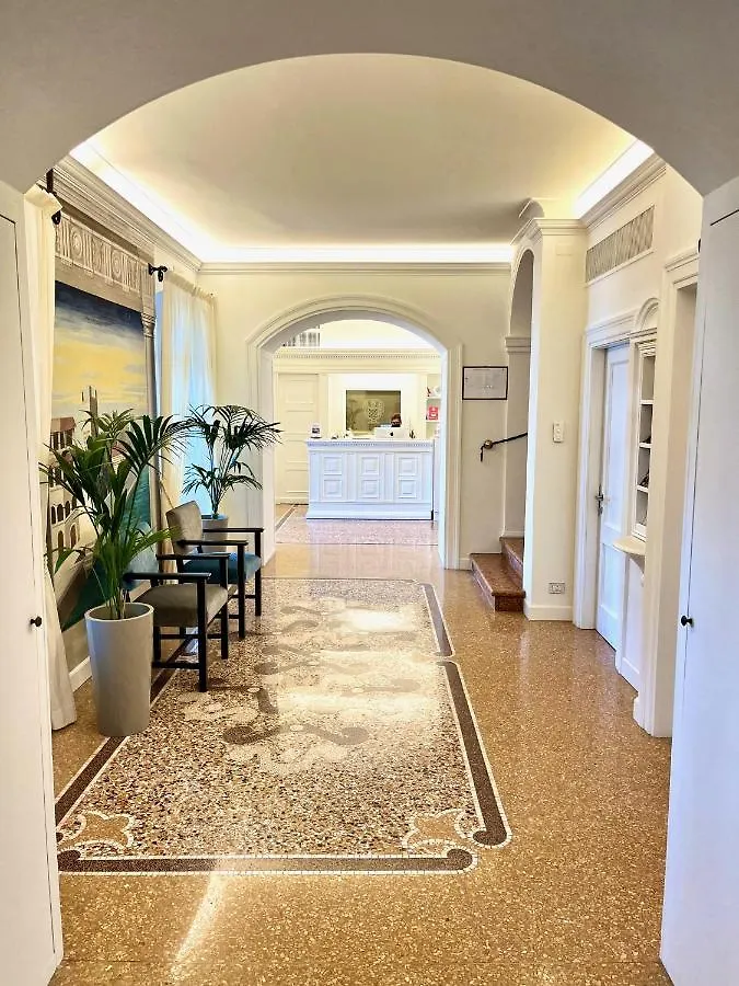 Albergo Gardesana Torri Del Benaco
